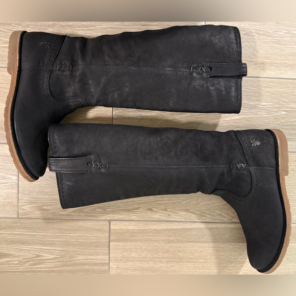 Frye Celia X-Stitch Black Leather Boots - Picture 6 of 10